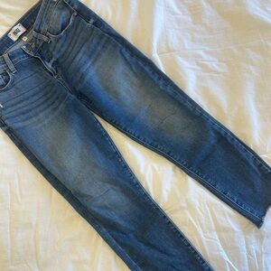 Paige Cropped Blue Jeans